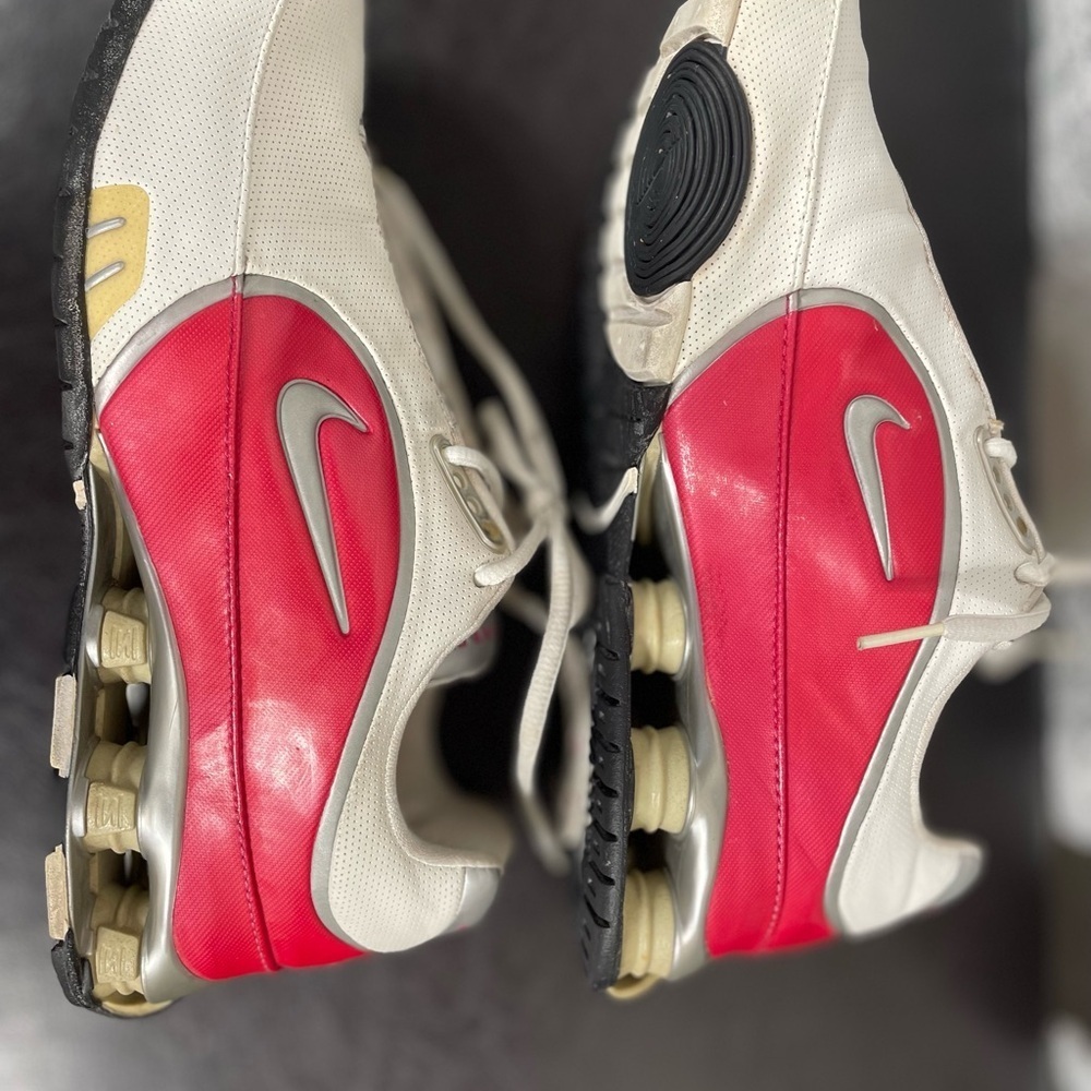 Nike Shox R4 Women’s Training Shoes – White/Red/Silver size 9.5 - Picture 4 of 8